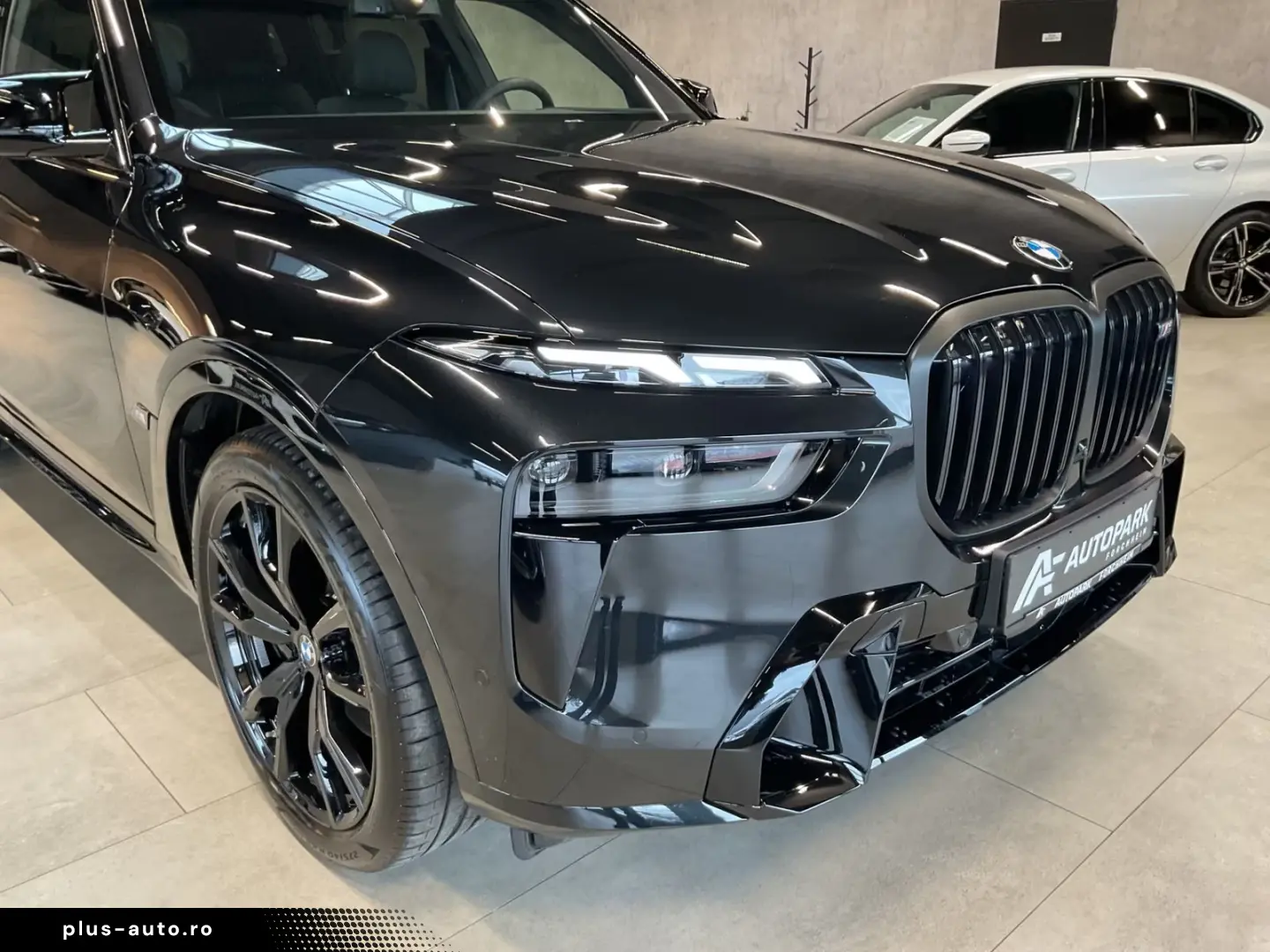 BMW X7 M60i AHK B&W Massage Sky Lounge Standh. 360