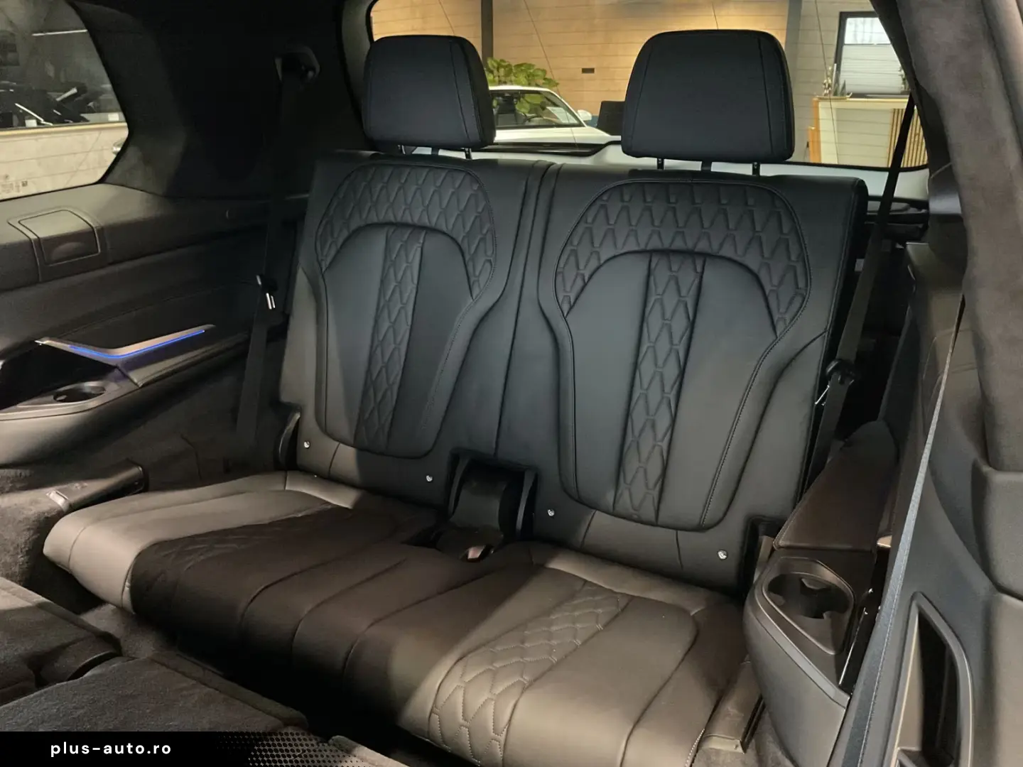 BMW X7 M60i AHK B&W Massage Sky Lounge Standh. 360