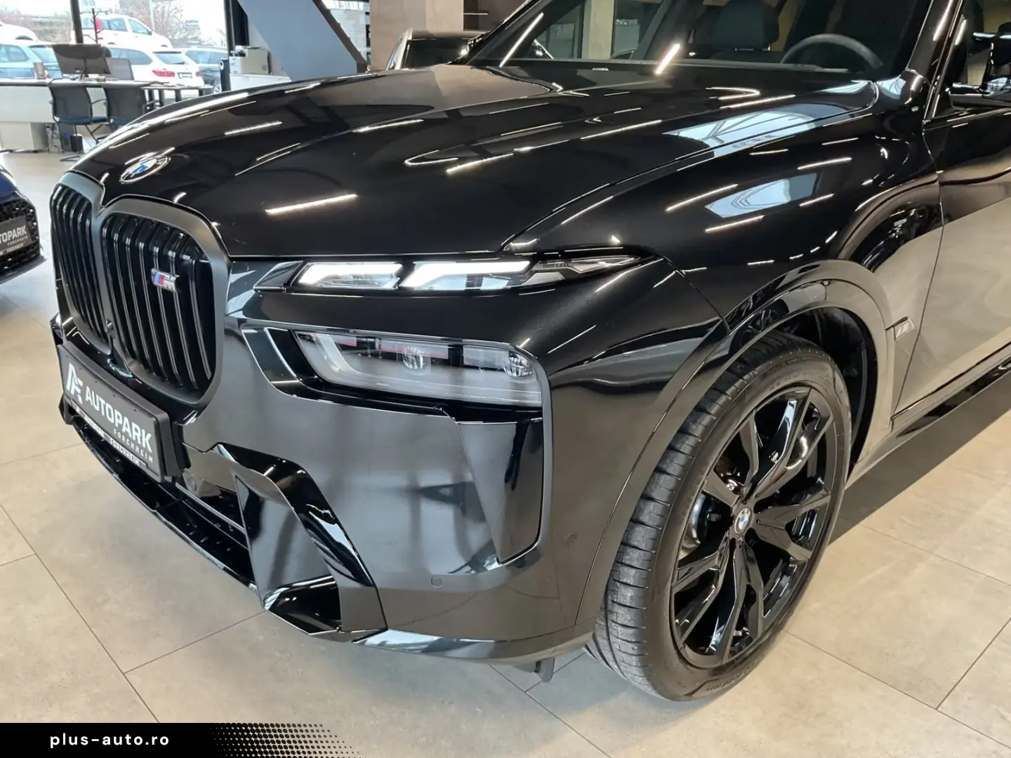 BMW X7 M60i AHK B&W Massage Sky Lounge Standh. 360