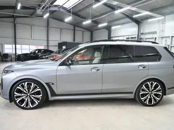 BMW X7 M60i M-Sport Pro INTEGRAL MASSAGE SKY B&W 23'