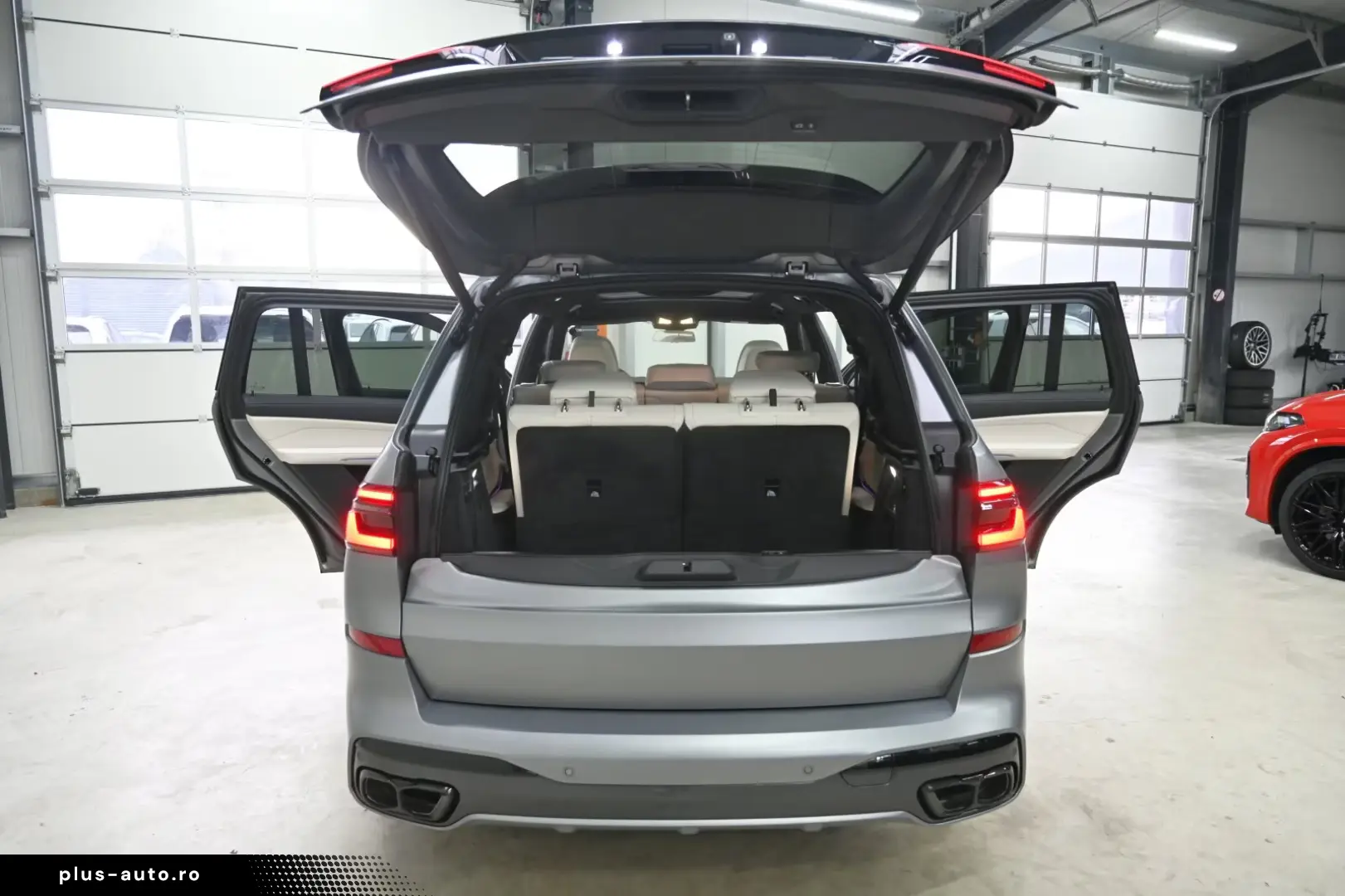 BMW X7 M60i M-Sport Pro INTEGRAL MASSAGE SKY B&W 23'