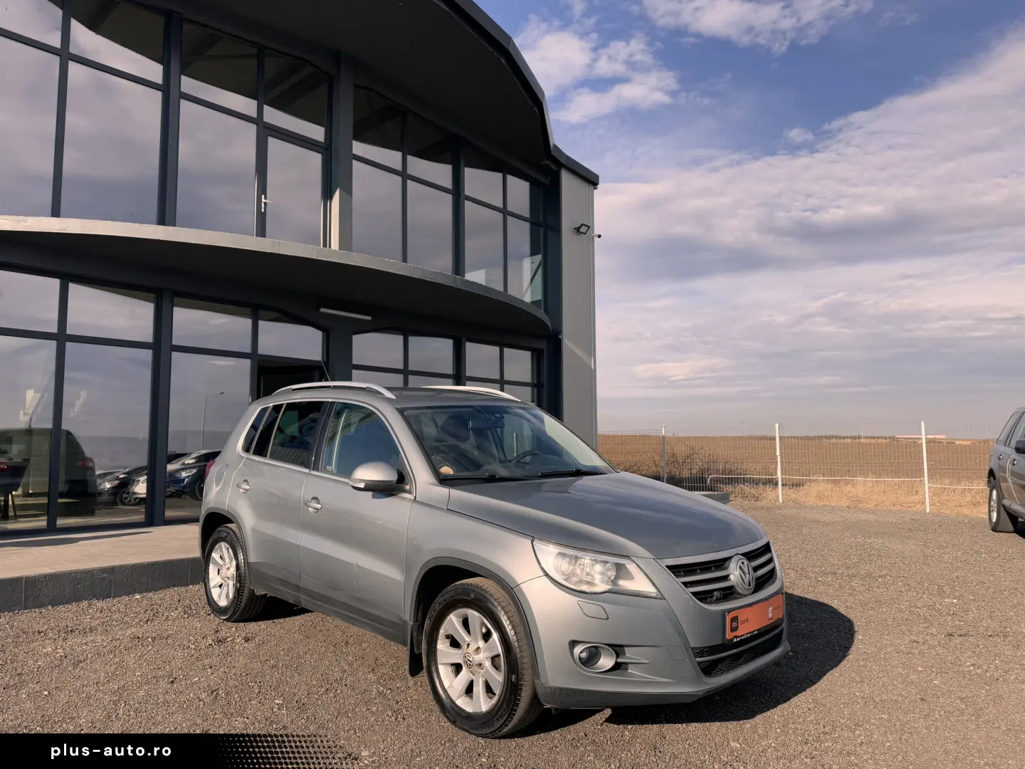 VOLKSWAGEN TIGUAN  4MOTION