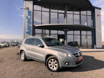 VOLKSWAGEN TIGUAN  4MOTION