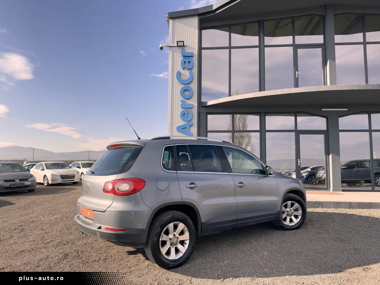 VOLKSWAGEN TIGUAN  4MOTION