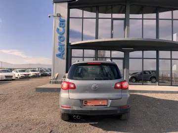 VOLKSWAGEN TIGUAN  4MOTION