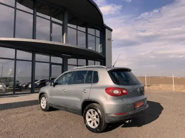 VOLKSWAGEN TIGUAN  4MOTION