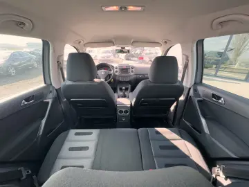 VOLKSWAGEN TIGUAN  4MOTION