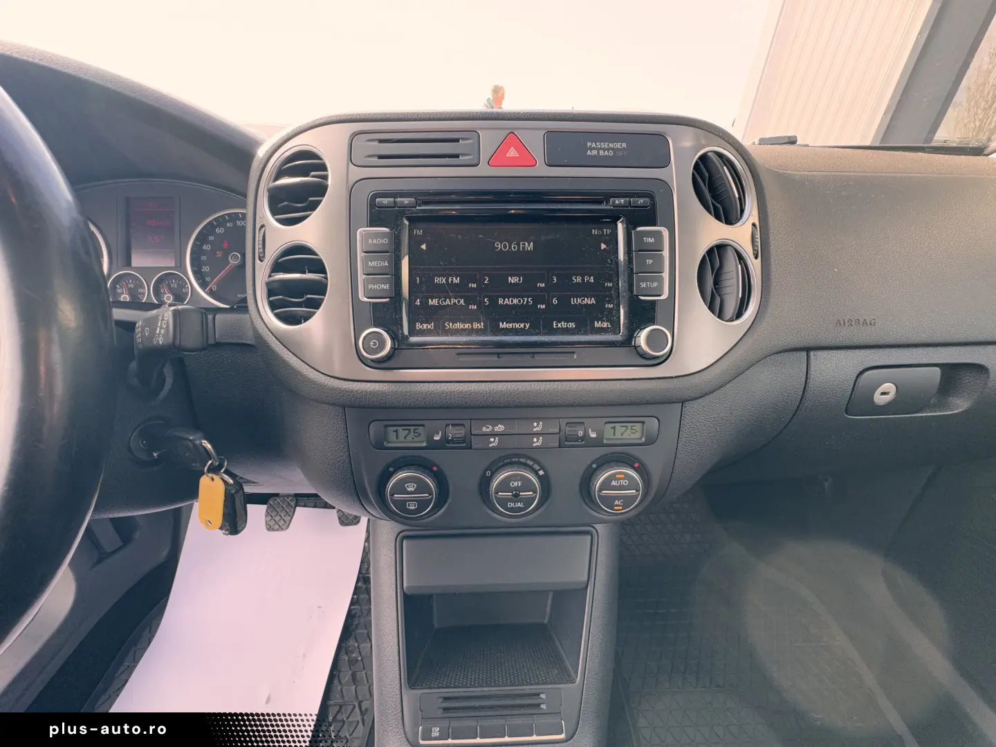 VOLKSWAGEN TIGUAN  4MOTION