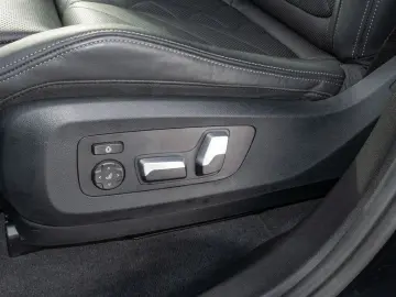 BMW X5 xDrive 50e NAVI KAMERA KEYLESS MEMORY KLIMAAU