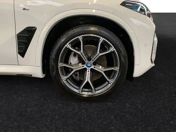 BMW X5 xDrive50e M Sport AHK Pano 21 LMR Head-Up