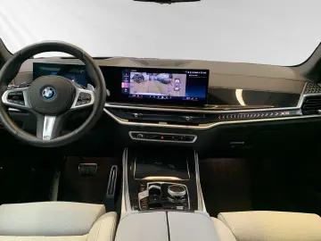 BMW X5 xDrive50e M Sport AHK Pano 21 LMR Head-Up
