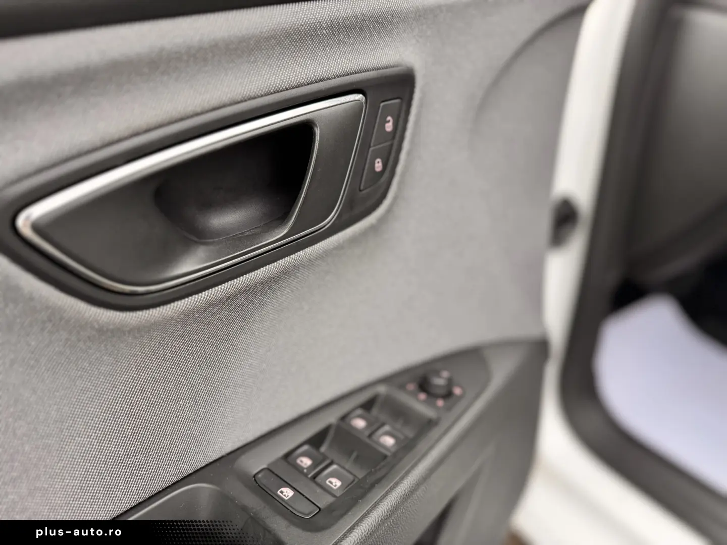 SEAT LEON  1.5 CGI  AUTOMAT