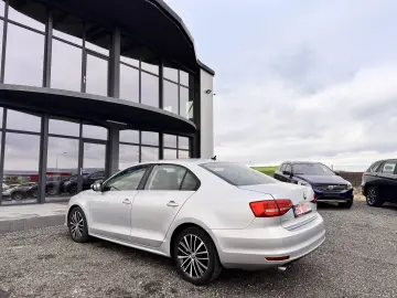 VOLKSWAGEN JETTA  2.0 TDI