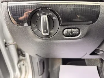 VOLKSWAGEN JETTA  2.0 TDI