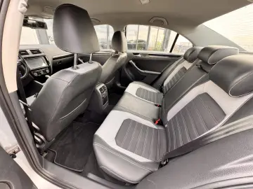 VOLKSWAGEN JETTA  2.0 TDI