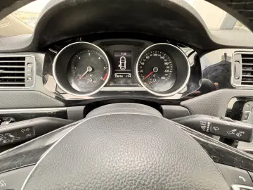 VOLKSWAGEN JETTA  2.0 TDI