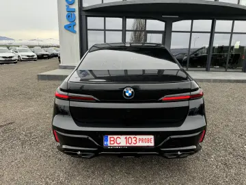 BMW 760e xDrive PLUG-IN HYBRID