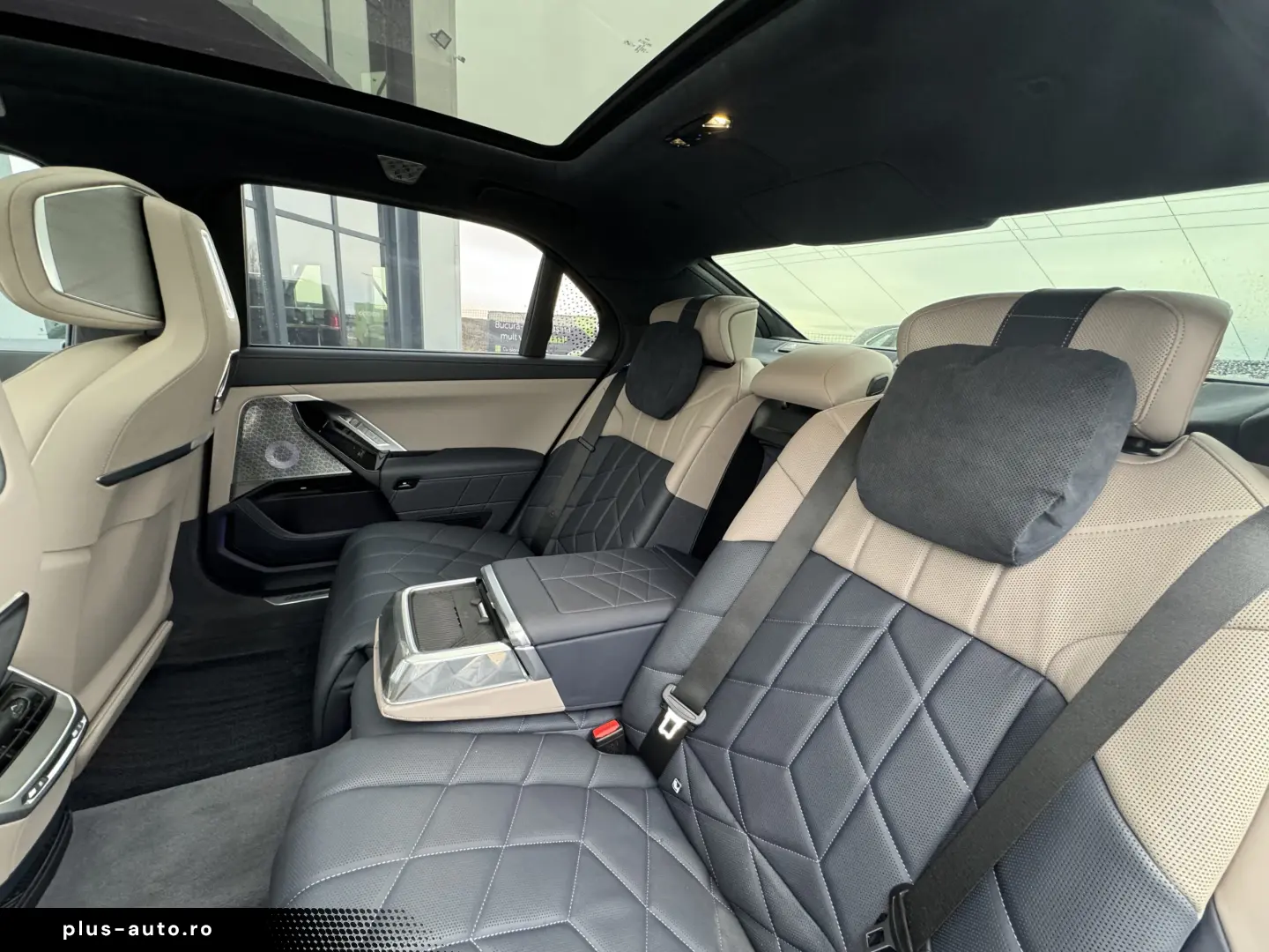 BMW 760e xDrive PLUG-IN HYBRID