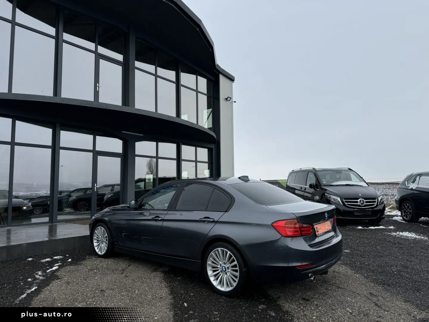 BMW SERIA 3  2.0d
