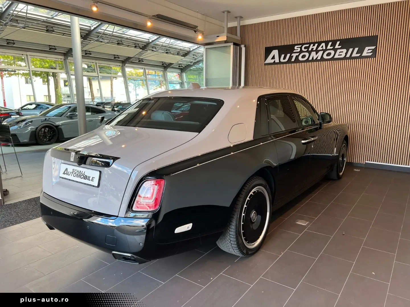ROLLS ROYCE Phantom SWB Extended Two-Tone FULL