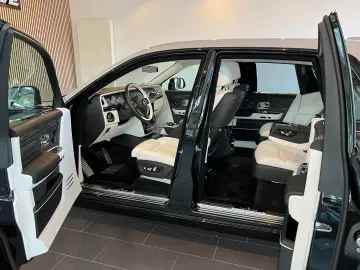 ROLLS ROYCE Phantom SWB Extended Two-Tone FULL