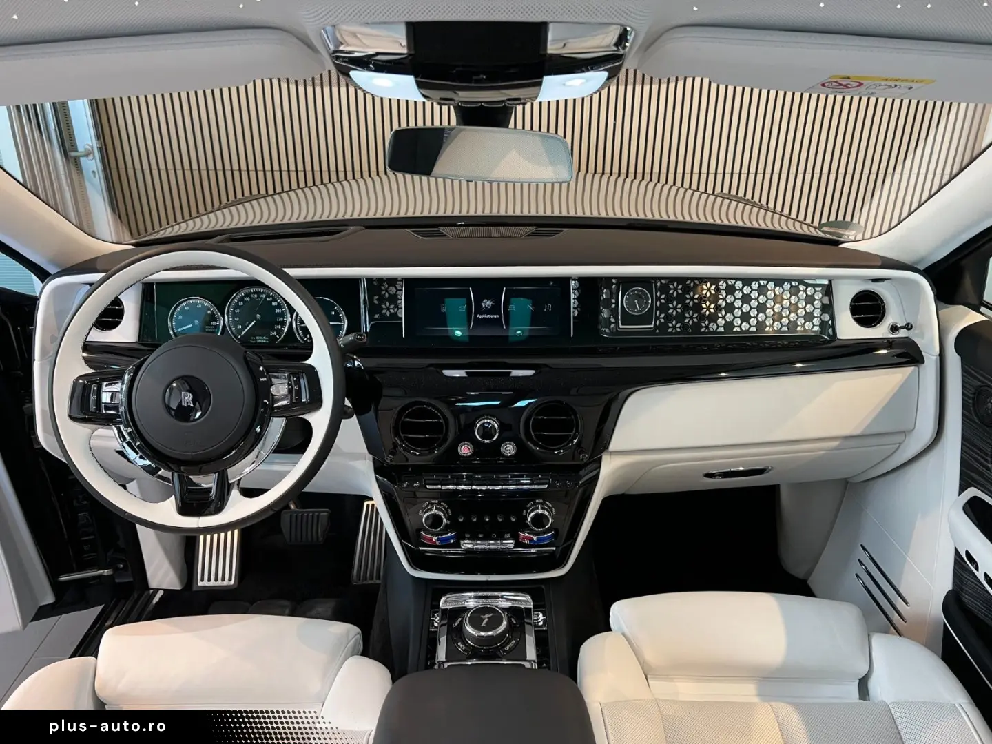 ROLLS ROYCE Phantom SWB Extended Two-Tone FULL