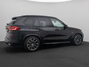 BMW X5 xD45e M Sport Individual