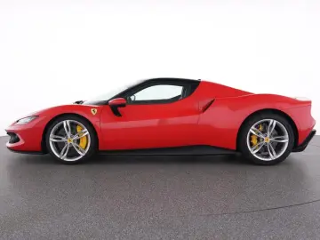 FERRARI 296 GTB Carbon Lenkrad Racingsitze Premium Hifi