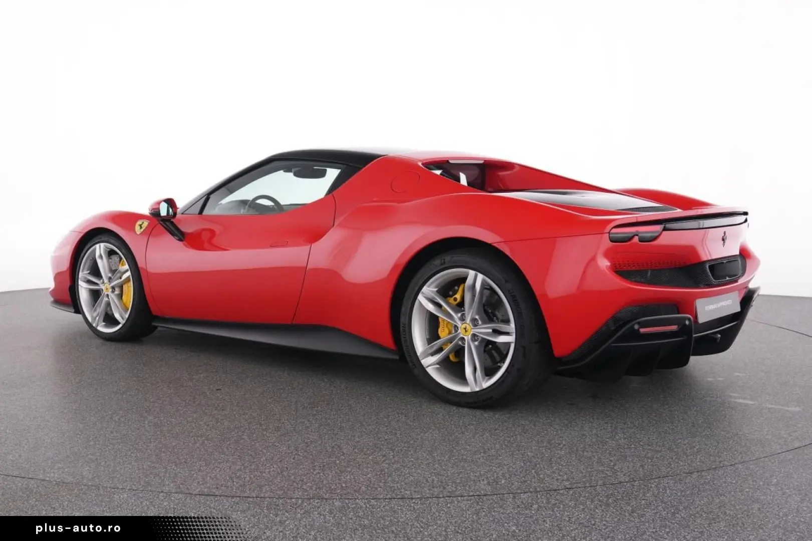 FERRARI 296 GTB Carbon Lenkrad Racingsitze Premium Hifi