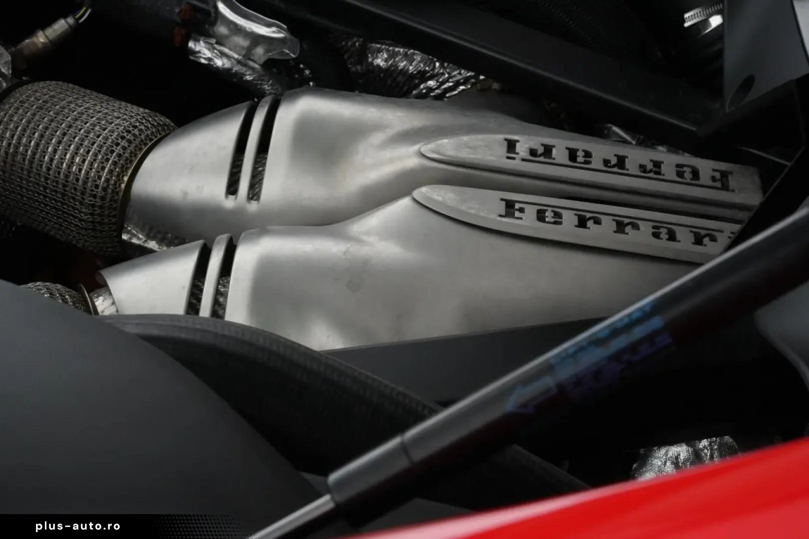 FERRARI 296 GTB Carbon Lenkrad Racingsitze Premium Hifi