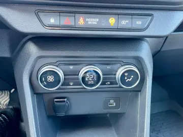 Dacia Logan TCe 90 MT6 Expression