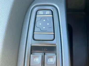 Renault Trafic 2.0 Blue dCi 150 EDC S&S L2 8 1 Zen