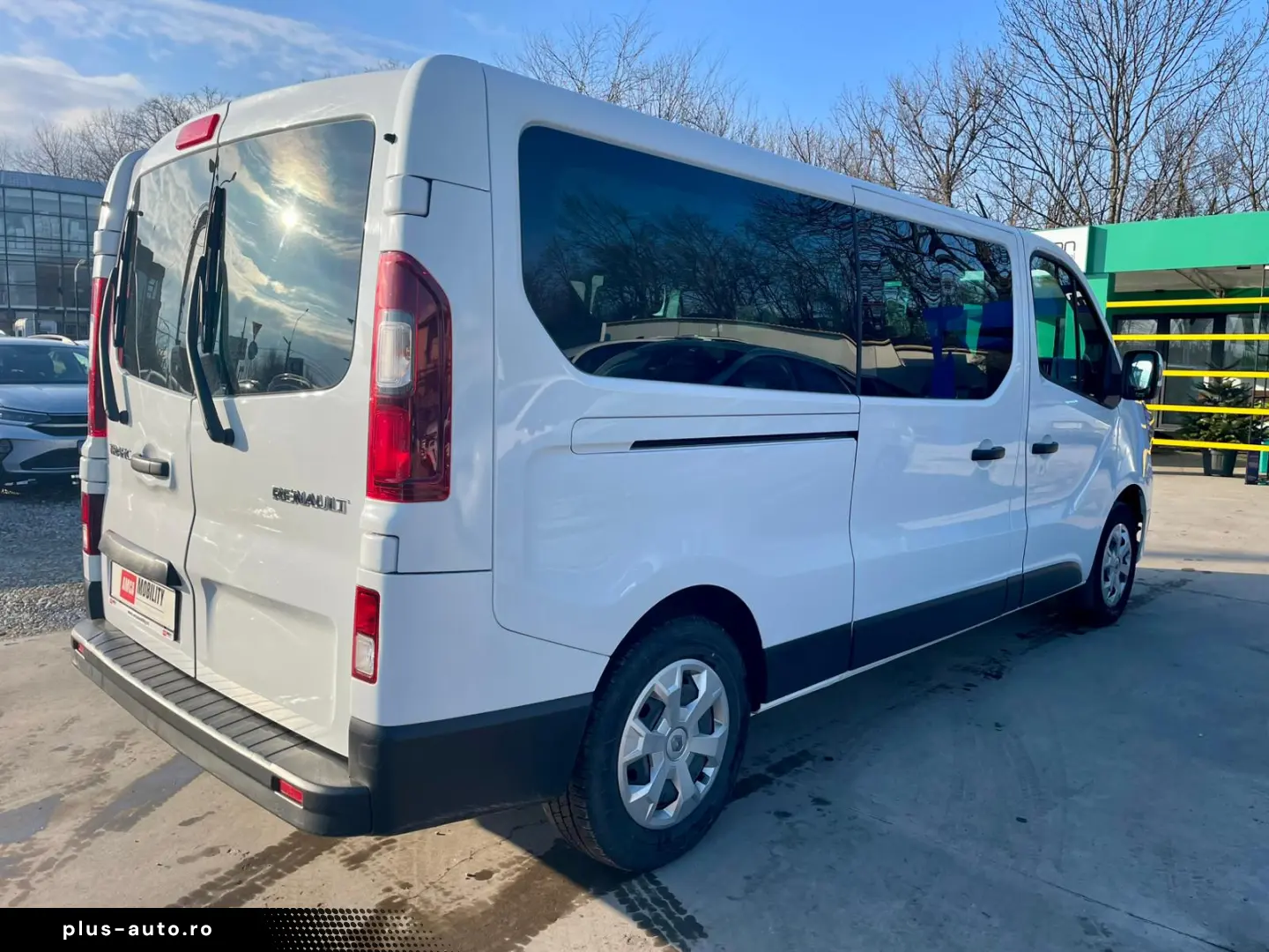 Renault Trafic 2.0 Blue dCi 150 EDC S&S L2 8 1 Zen