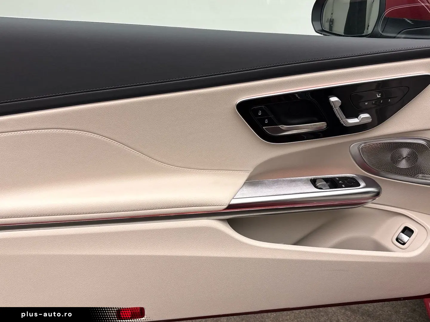 MERCEDES-BENZ CLE 300 4M AMG Panorama Burmester  360