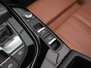 Audi A5 Cabrio 40 TFSI S tronic S line