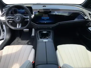 MERCEDES-BENZ E 450 d 4MATIC AMG MBUX Superscreen Burm Night