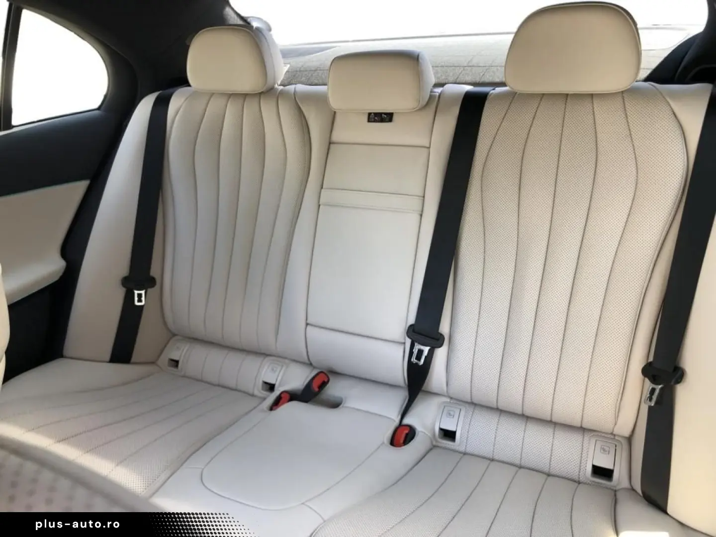 MERCEDES-BENZ E 450 d 4MATIC AMG MBUX Superscreen Burm Night