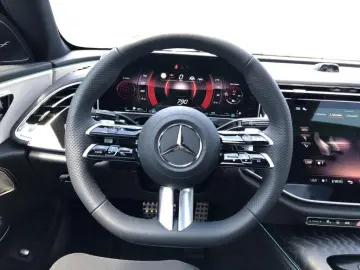 MERCEDES-BENZ E 450 d 4MATIC AMG MBUX Superscreen Burm Night