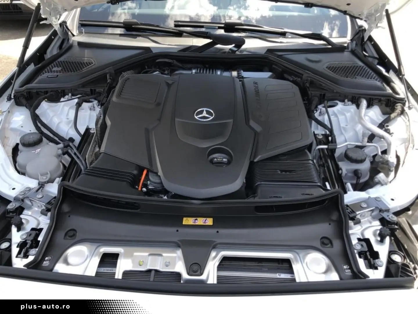 MERCEDES-BENZ E 450 d 4MATIC AMG MBUX Superscreen Burm Night