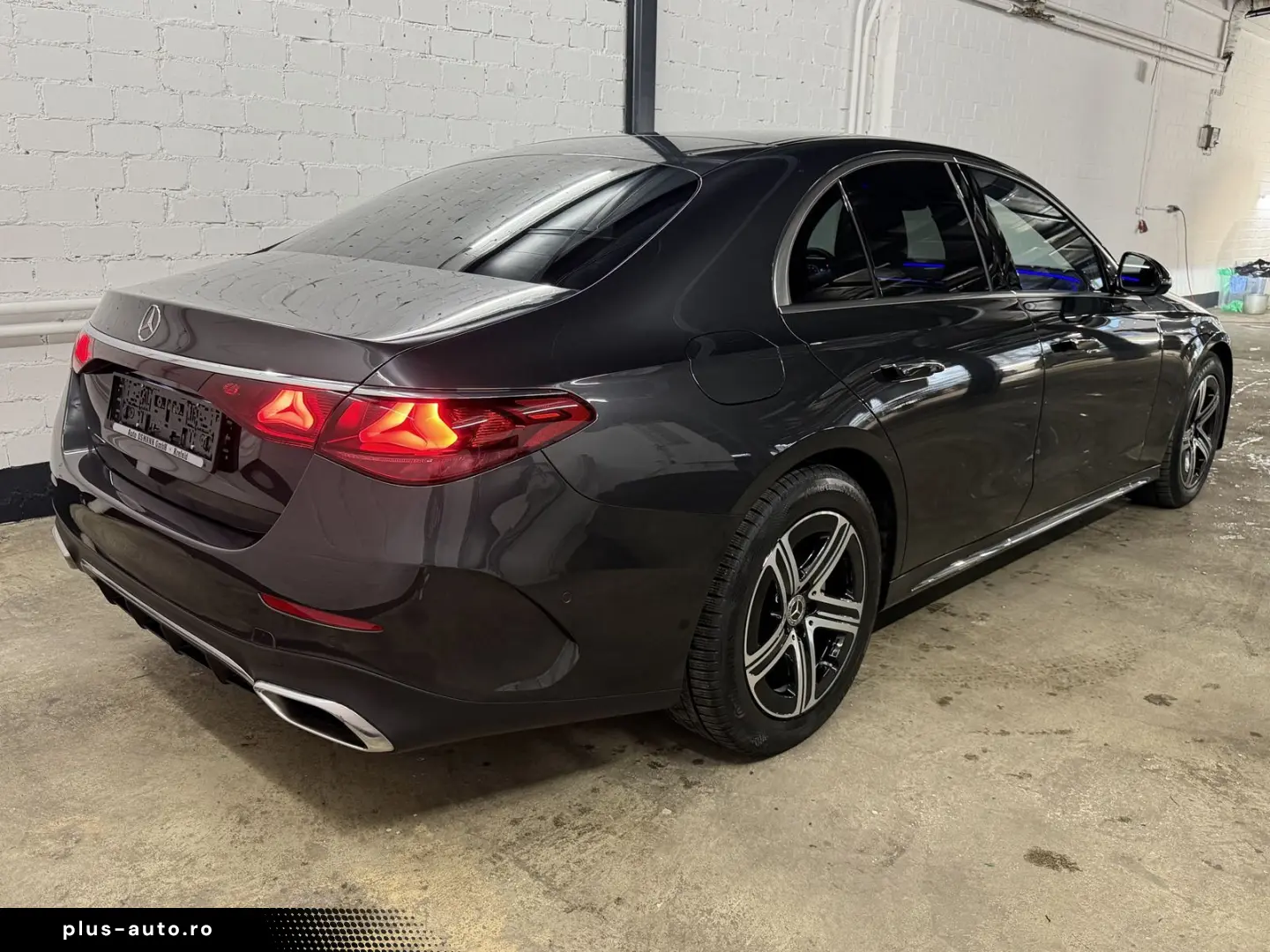 MERCEDES-BENZ E 220 d 4M 9G AMG Pre.  DISTRC  DIGIL