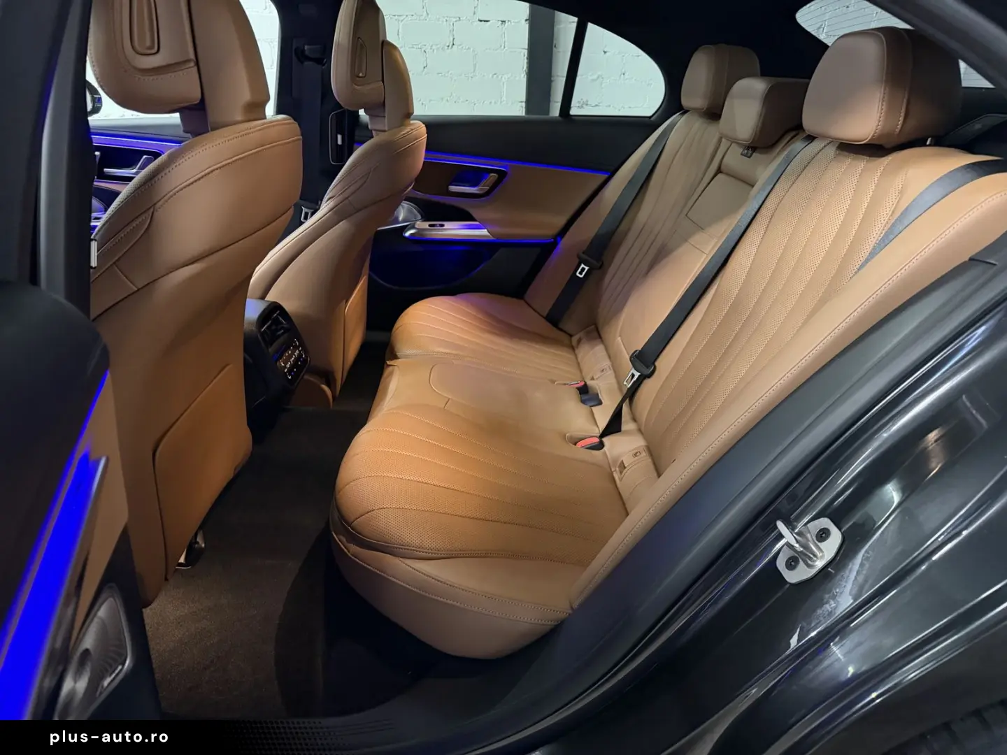 MERCEDES-BENZ E 220 d 4M 9G AMG Pre.  DISTRC  DIGIL