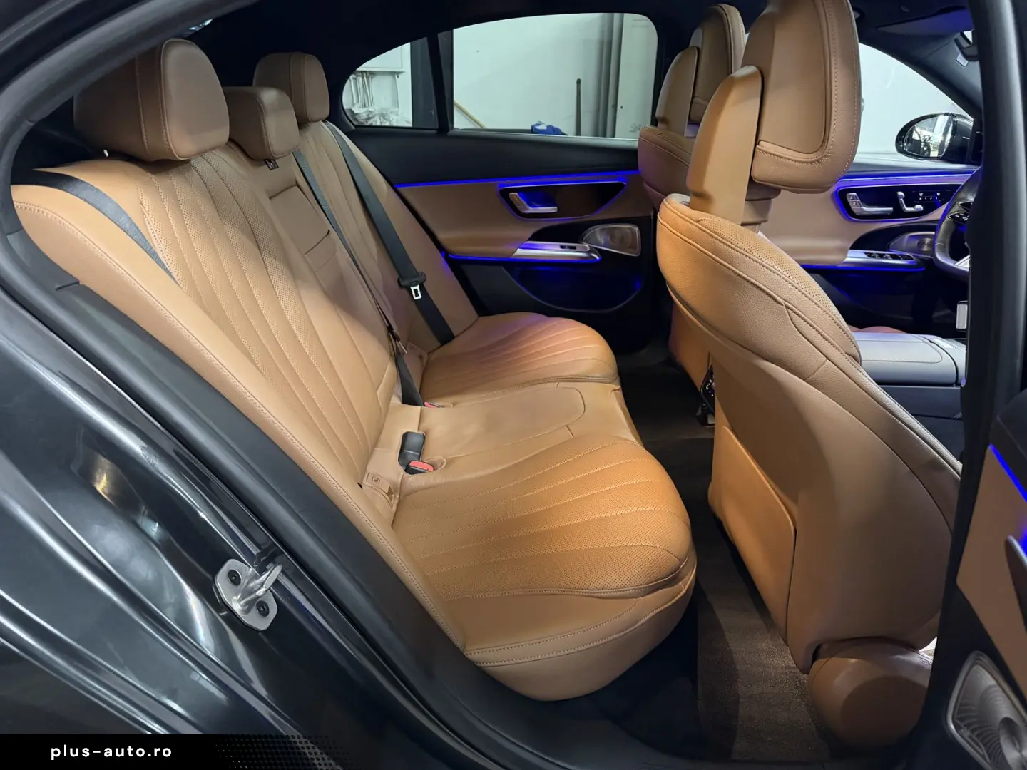 MERCEDES-BENZ E 220 d 4M 9G AMG Pre.  DISTRC  DIGIL