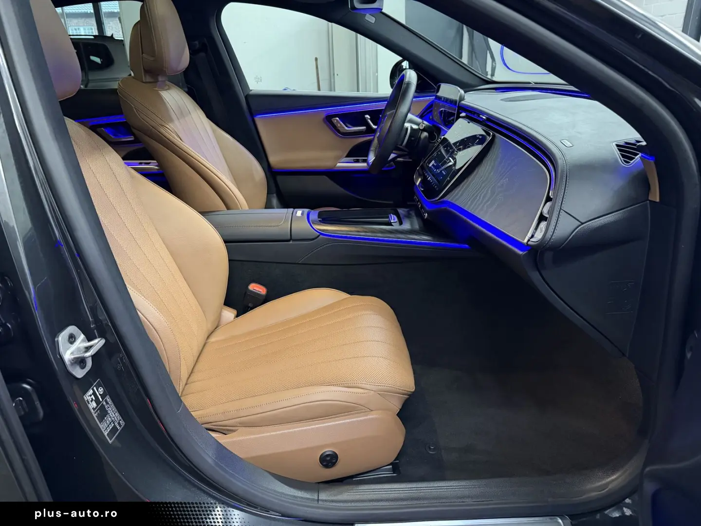 MERCEDES-BENZ E 220 d 4M 9G AMG Pre.  DISTRC  DIGIL