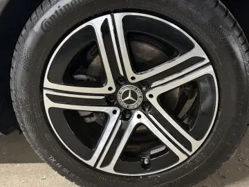 MERCEDES-BENZ E 220 d 4M 9G AMG Pre.  DISTRC  DIGIL