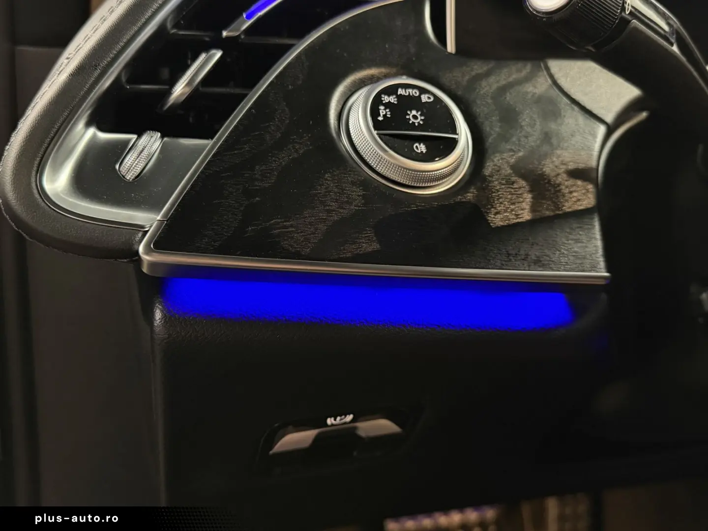 MERCEDES-BENZ E 220 d 4M 9G AMG Pre.  DISTRC  DIGIL