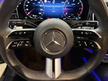 MERCEDES-BENZ E 220 d 4M 9G AMG Pre.  DISTRC  DIGIL