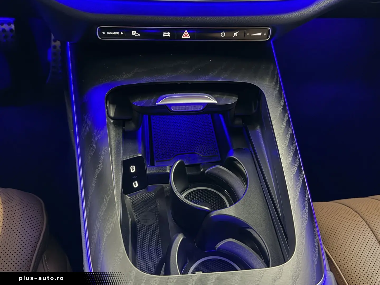 MERCEDES-BENZ E 220 d 4M 9G AMG Pre.  DISTRC  DIGIL