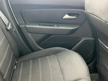 DACIA DUSTER 1.3 TCe 150CP Comfort VU 4WD