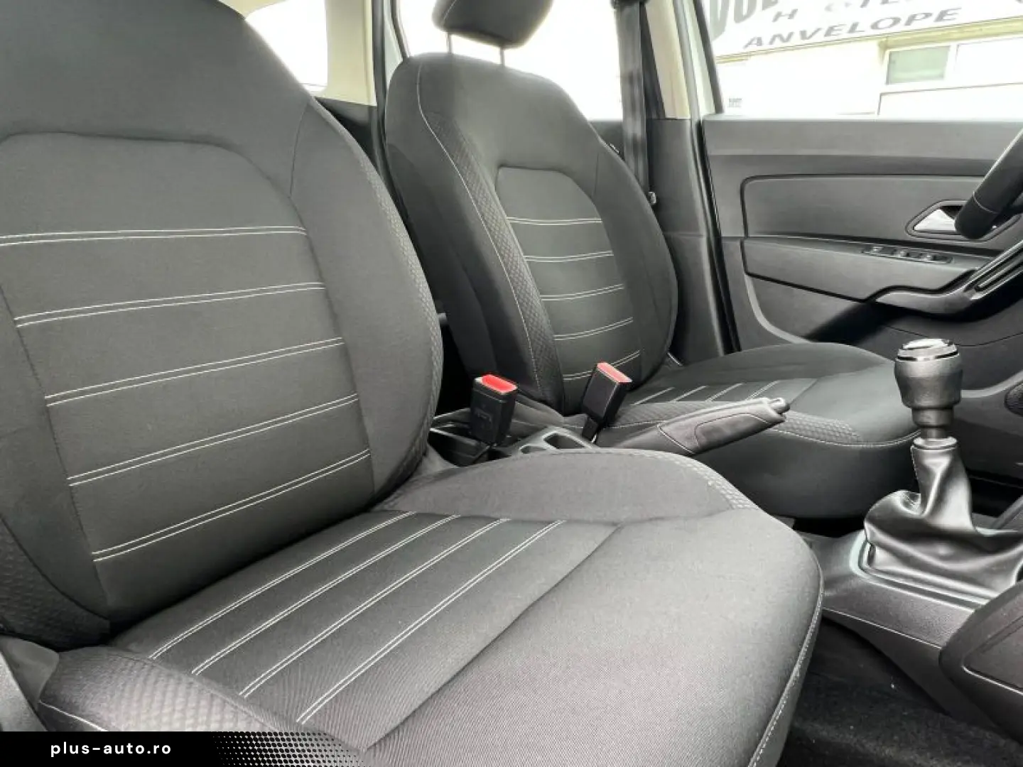 DACIA DUSTER 1.3 TCe 150CP Comfort VU 4WD