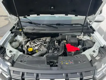 DACIA DUSTER 1.3 TCe 150CP Comfort VU 4WD